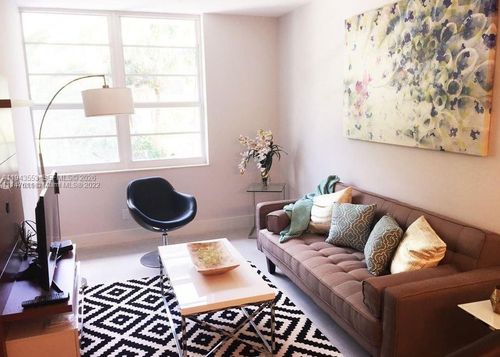 426-100 Lincoln Rd, Miami Beach, FL, 33139-2013 | Card Image