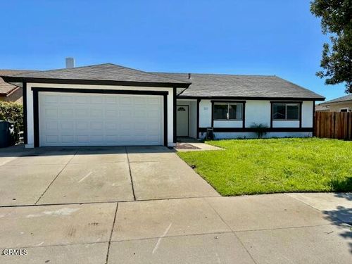3120 Oarfish Ln, Oxnard, CA, 93035-1315 | Card Image
