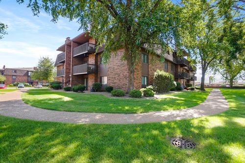 101-2003 45th St, Munster, IN, 46321-2868 | Card Image