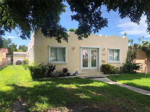 2232 Sw 11th St, Miami, FL, 33135-4906 | Card Image