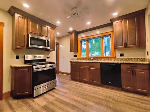 1 Walkhill Rd, Norwood, MA, 02062-3522 | Card Image