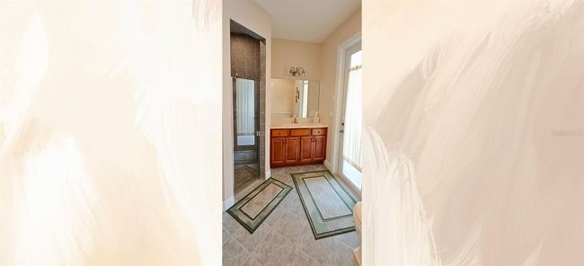 Pool Bath/2nd Guest Bathroom | Image 25