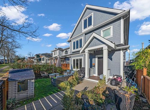 1907 E 40th Ave, Vancouver, BC, V5P1J1 | Card Image
