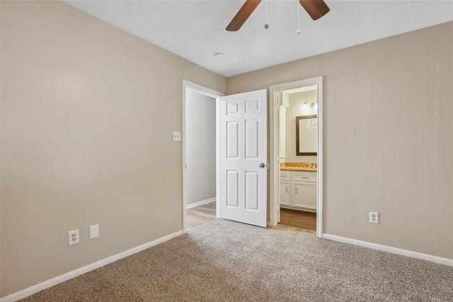 6034 Pin Oak Pl, House other with 4 bedrooms, 4 bathrooms and 2 parking in Spring TX | Image 19