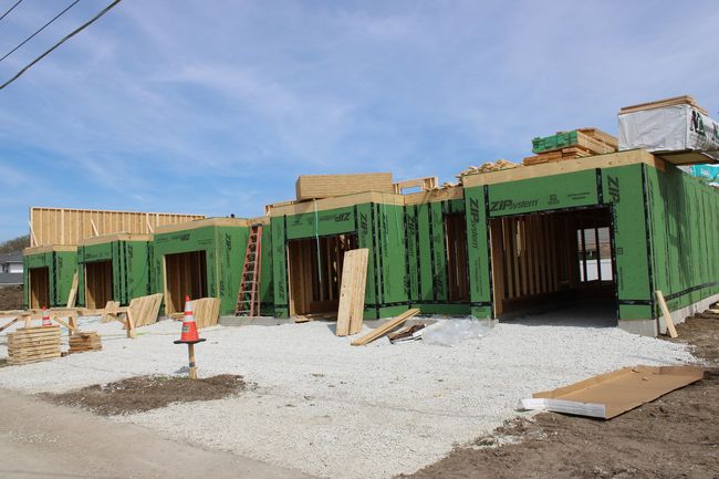 109 - 109 E Division St, Home with 3 bedrooms, 2 bathrooms and 1 parking in Manteno IL | Image 4
