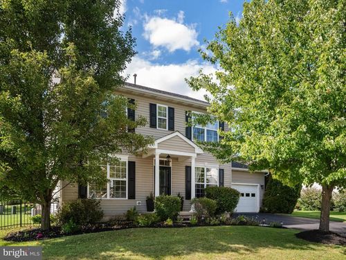 101 Hyacinth Way, COATESVILLE, PA, 19320-4371 | Card Image