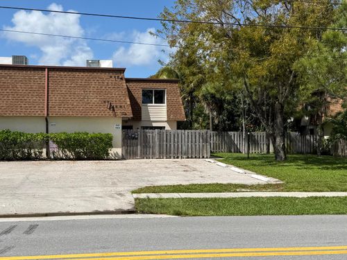 717 W Ocean Ave, Lantana, FL, 33462-2708 | Card Image