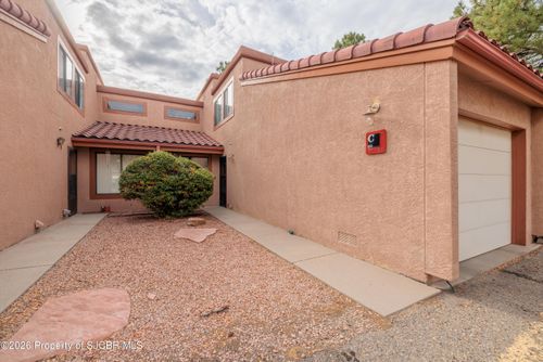 20c-5200 Villa View Drive, Farmington, NM, 87402 | Card Image