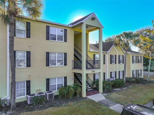2071p-2071 Dixie Belle Dr, Orlando, FL, 32812-5389 | Card Image