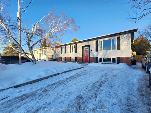 2-50 Fringewood Drive, Stittsville - Munster - Richmond, ON, K2S1T8 | Card Image