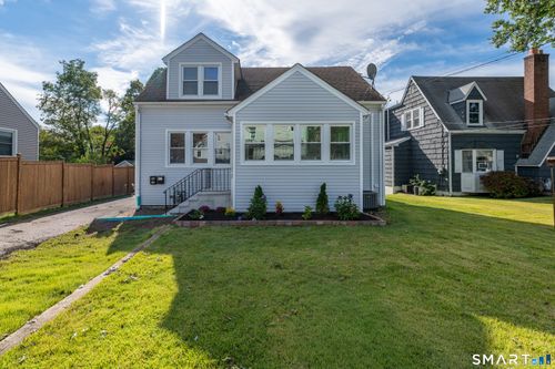 3 Devon Ave, Norwalk, CT, 06850-2905 | Card Image
