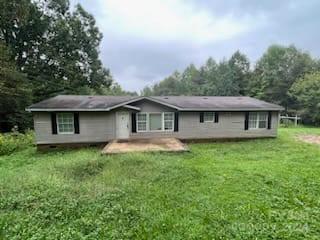 George Pitts Rd, Hickory, NC 28602