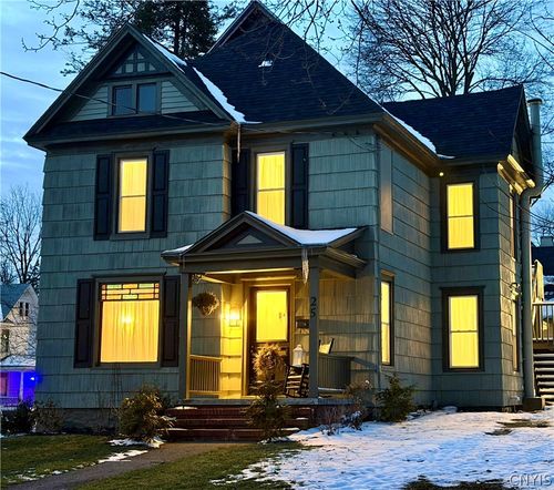 25 Logan St, Auburn, NY, 13021-4368 | Card Image