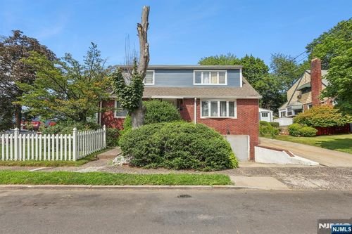 67 Knapp Pl, Englewood, NJ, 07631-4907 | Card Image