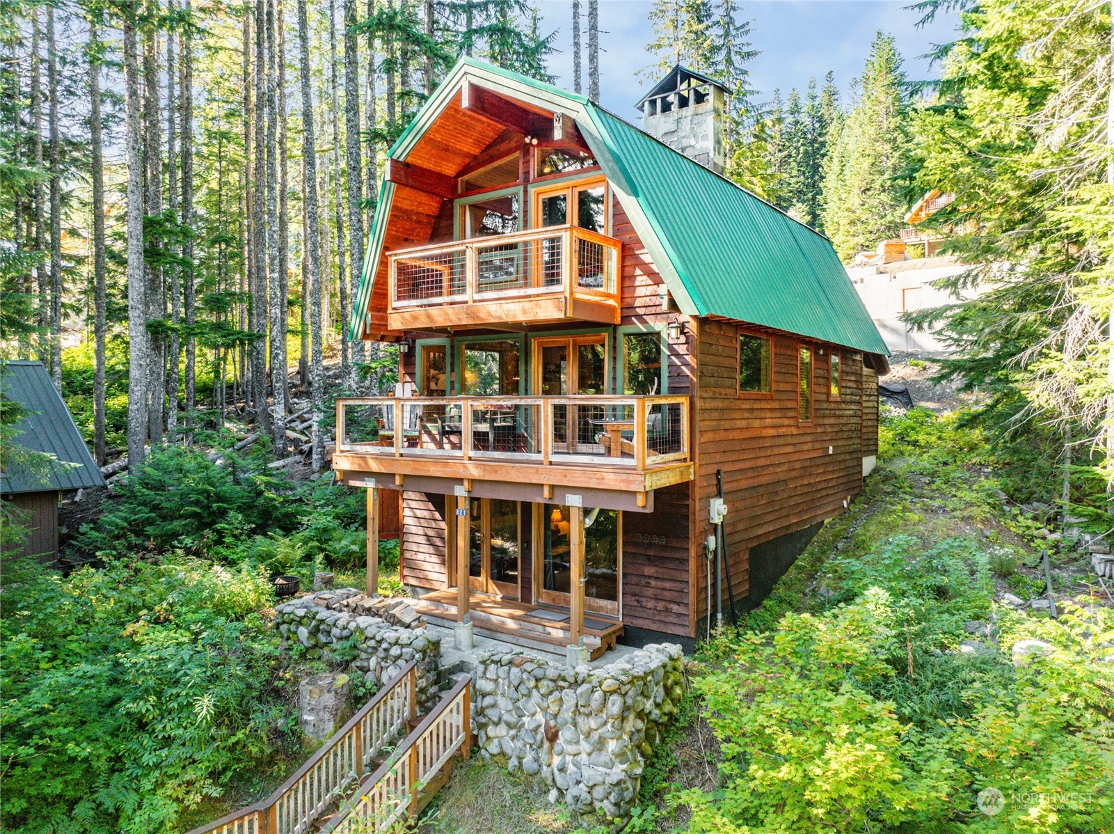 Snoqualmie Dr, Snoqualmie Pass, WA 98068
