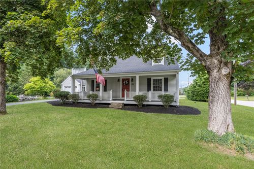 138 Homecrest Ave, North Smithfield, RI, 02896-7634 | Card Image