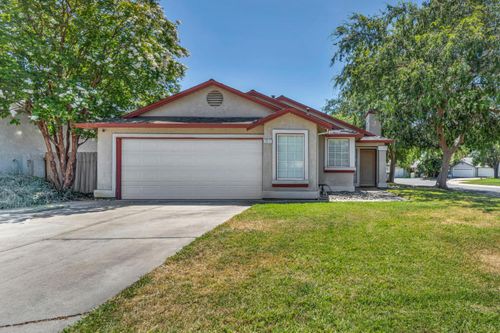 3512 Black Eagle Dr, Antelope, CA, 95843-5526 | Card Image