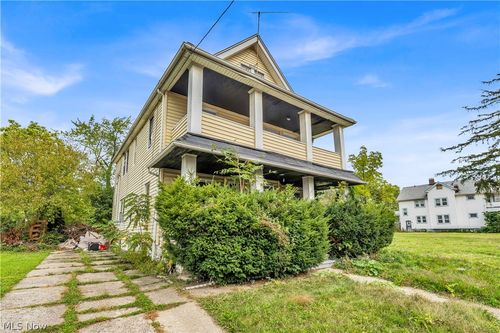 13209 Ferris Ave, Cleveland, OH, 44105-4715 | Card Image