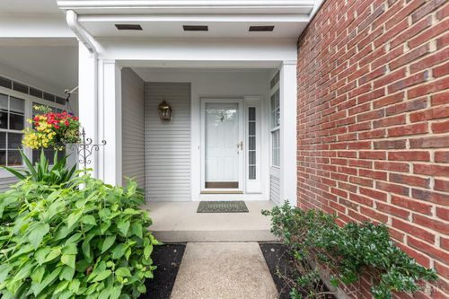 1045 Wittshire Cir, Anderson, OH, 45255-5732 | Card Image