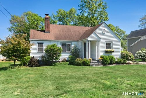 22 Country Ln, Trumbull, CT, 06611-4306 | Card Image