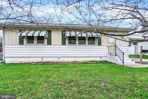 821 Gunnison Rd, YORK, PA, 17404-2337 | Card Image