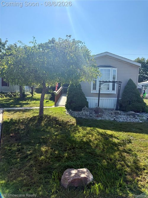 2263 Evergreen St, Wixom, MI, 48393-4222 | Card Image