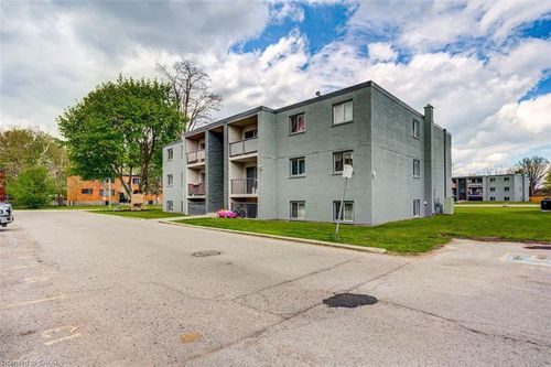 4-94 King Edward Ave, London, ON, N5Z3S8 | Card Image