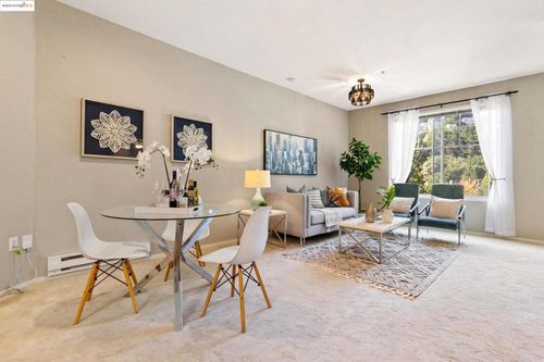 unit-206-200 Caldecott Ln, Oakland, CA, 94618-2404 | Card Image