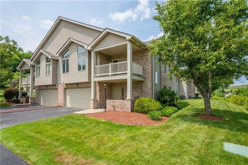 9704 Sundance Dr, Bridgeville, PA, 15017-1114 | Card Image