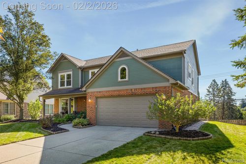 1022 Pointe Place Blvd, Rochester, MI, 48307-1792 | Card Image