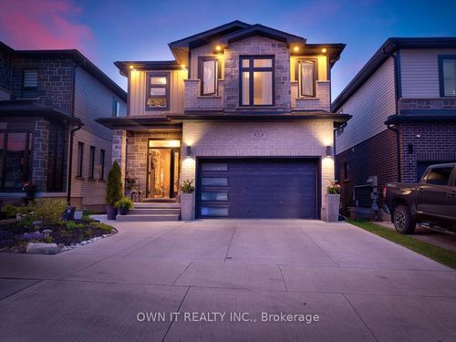 928 Chapel Hill Crt, Kitchener, ON, N2R0P4 | Card Image