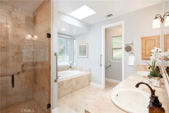Spacious Master bath | Image 33