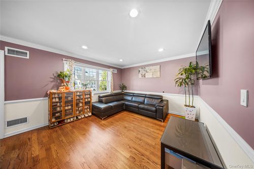 2421 Atlantic Blvd, Wantagh, NY, 11793-4230 | Card Image