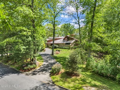 12 Stallion Trl, Greenwich, CT, 06831-3040 | Card Image