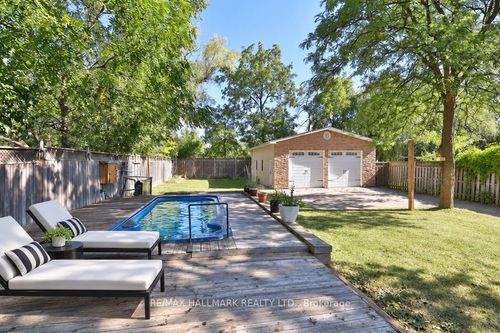 11 Brookside Dr, Mississauga, ON, L5M1H2 | Card Image
