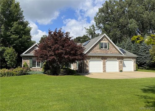 10580 Tillman Rd, Clarence, NY, 14031-2336 | Card Image