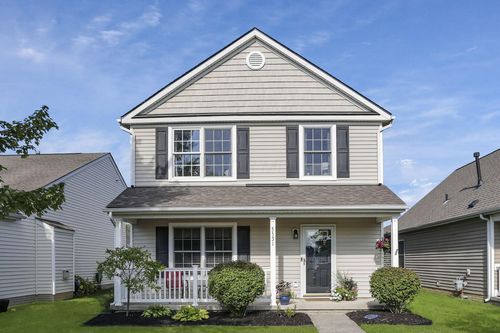 5531 Holly River Ave, Dublin, OH, 43016-8333 | Card Image
