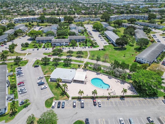 373 - 373 Tilford R, Condo with 1 bedrooms, 2 bathrooms and null parking in Deerfield Beach FL | Image 21