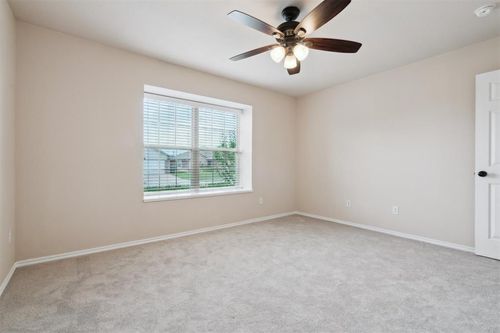 228 Tecumseh Meadows Dr, Norman, OK, 73069-8213 | Card Image