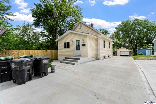 5435 S 18th St, Omaha, NE, 68107-2960 | Card Image