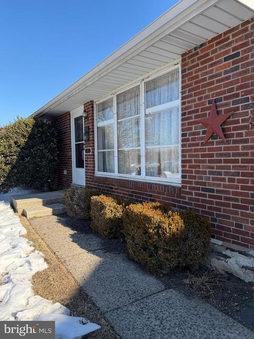 103 Colonial Dr, NORRISTOWN, PA, 19401-1804 | Card Image