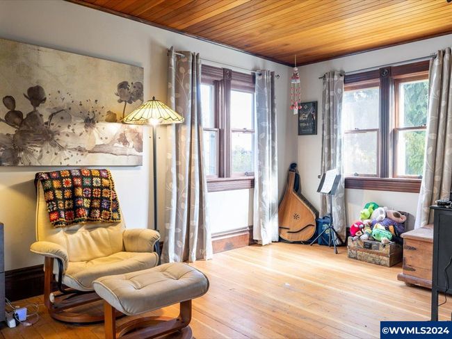 1006 Pine St, House other with 4 bedrooms, 2 bathrooms and null parking in Silverton OR | Image 21