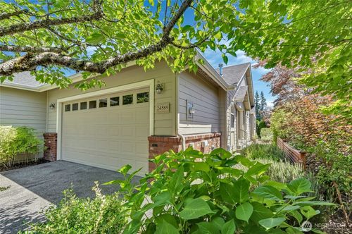 24589 Ne 118th Pl, Redmond, WA, 98053-5679 | Card Image