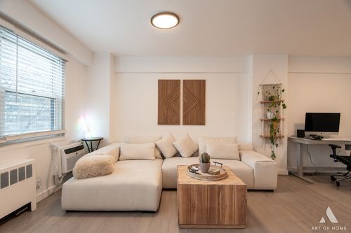 407-2909 N Sheridan Road, Chicago, IL, 60657 | Card Image