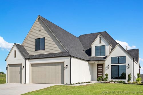 2717 E 134th St S, Bixby, OK, 74008-3679 | Card Image