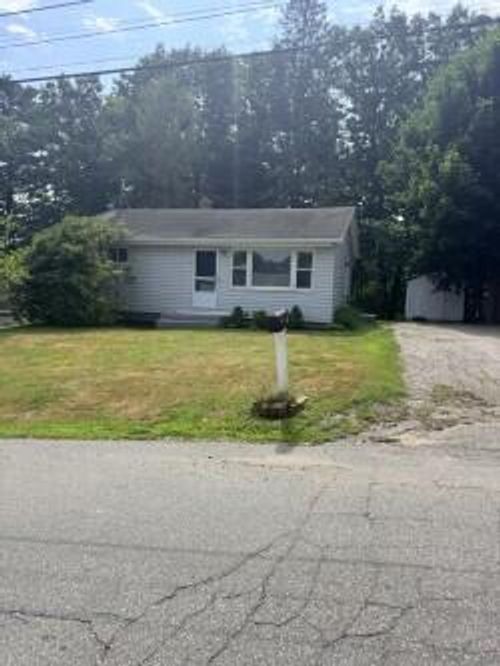 11 Patterson St, Lisbon, ME, 04250-6834 | Card Image