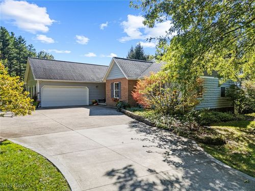 892 N Orchard Rd Ne, Bolivar, OH, 44612-8616 | Card Image