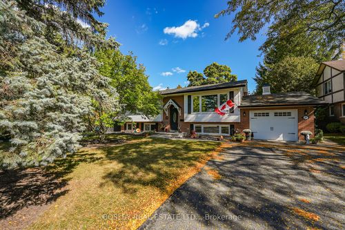 10 Northgate Cir, Niagara on the Lake, ON, L0S1J0 | Card Image