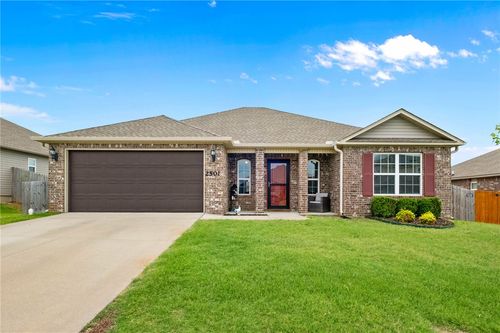 2501 Maplewood Ave, Lowell, AR, 72745-5008 | Card Image