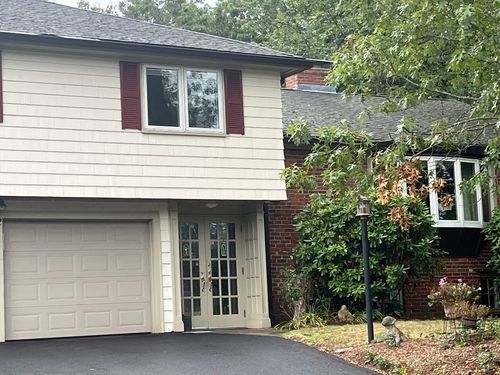 12 Trinity Rd, Winchester, MA, 01890-3657 | Card Image